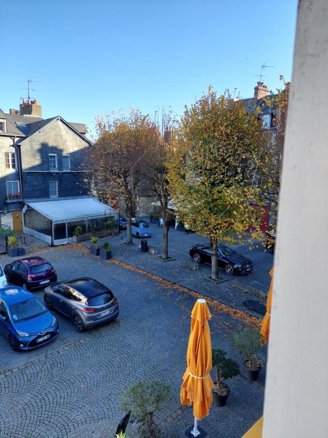 Un Brin De Fantaisie Dans Le Centre De Honfleur Apartment Exterior photo