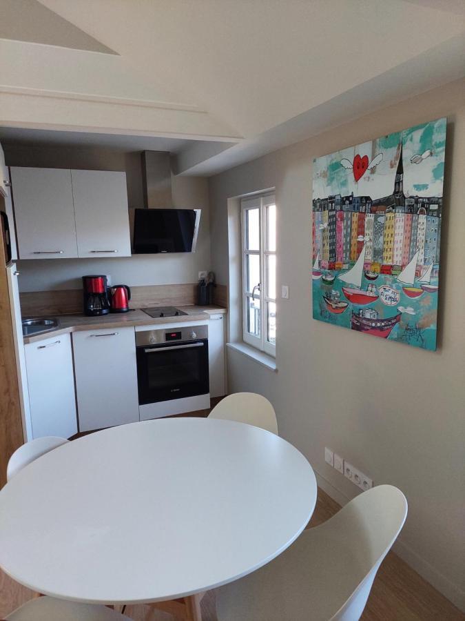 Un Brin De Fantaisie Dans Le Centre De Honfleur Apartment Exterior photo